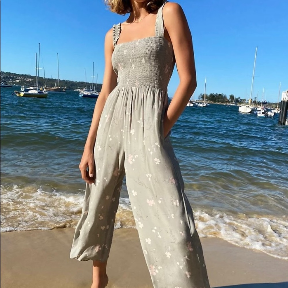 DUPE Aritzia Wilfred Chianti Sage Floral Jumpsuit